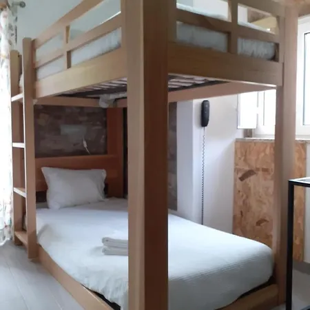 コンドミニアム Hostel Serta Sertã